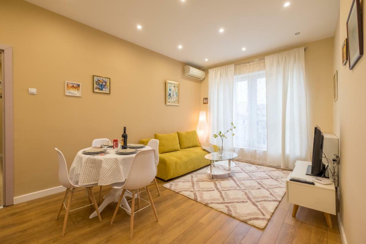 Modern 2 Bedroom Apartment Next To Vitosha Str. София Экстерьер фото
