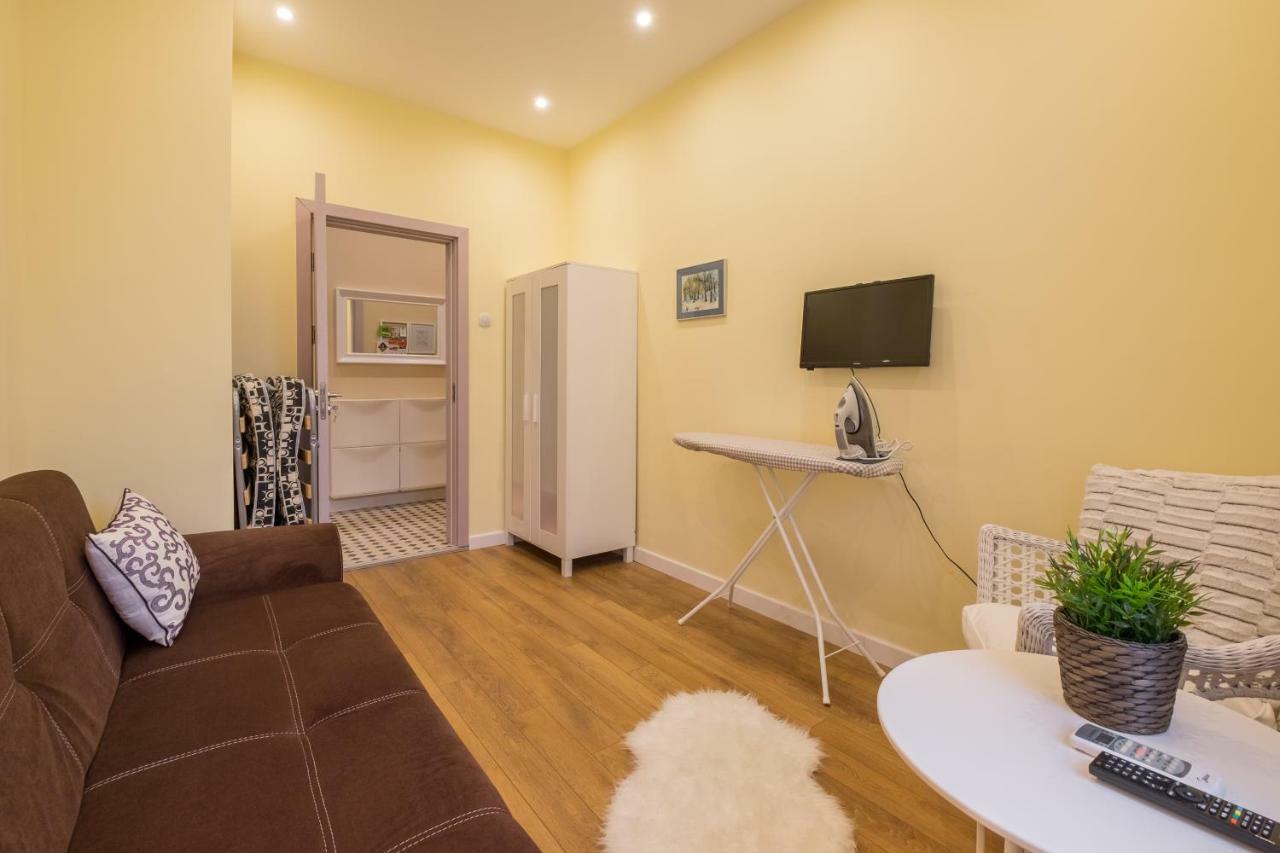 Modern 2 Bedroom Apartment Next To Vitosha Str. София Экстерьер фото